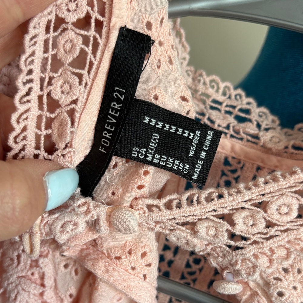 Forever 21 Blush Pink Lace Eyelet Sleeveless Top - Picture 6 of 6